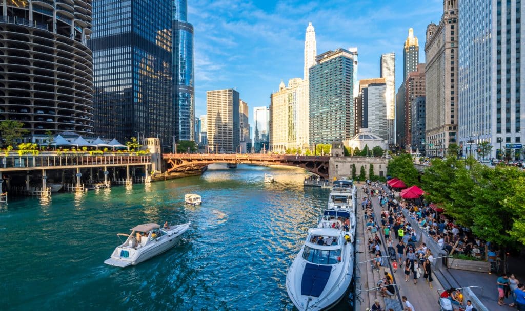 Image of the Chicago River and the Chicago Riverwalk on a sunny day in May