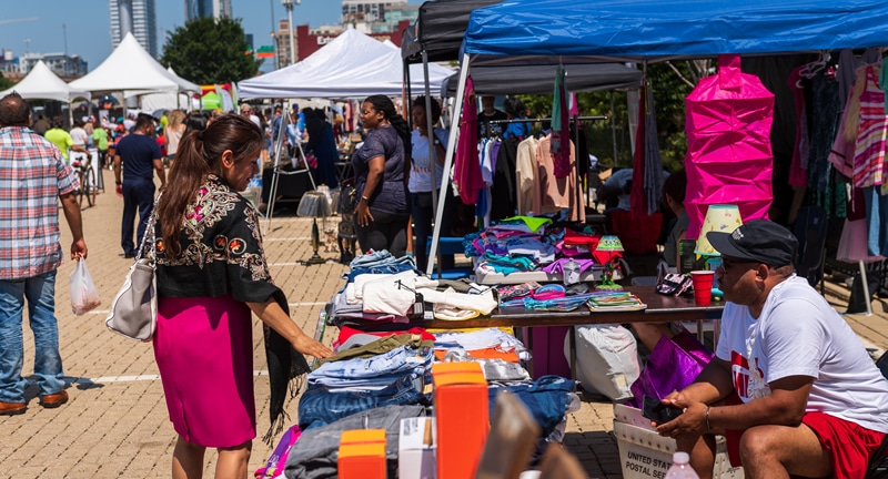Chicago’s Historic Maxwell Street Market Has Returned At Full Capacity For The First Time In 2 Years