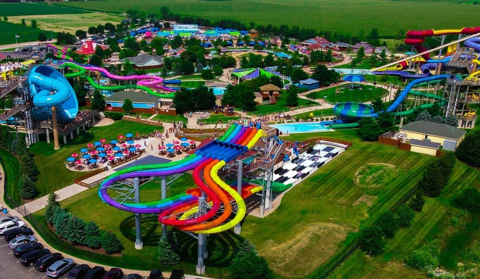 The Largest Waterpark In Illinois Opens This Weekend