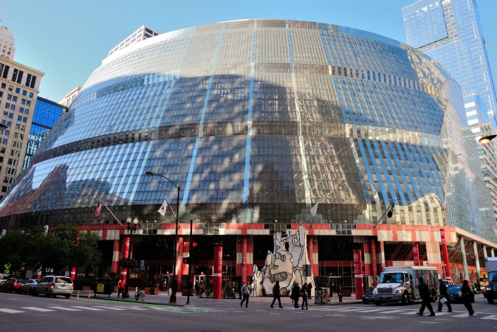 Exterior of the James R. Thompson Center