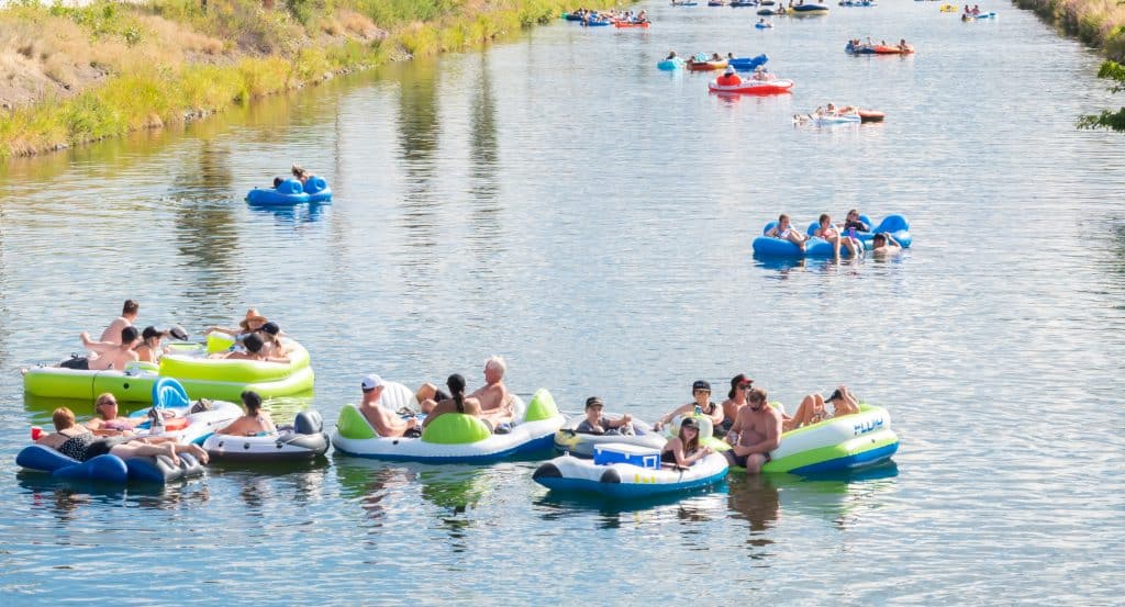 Hundreds Will Float Down The Chicago River This Weekend For An Inaugural Summer Float Party