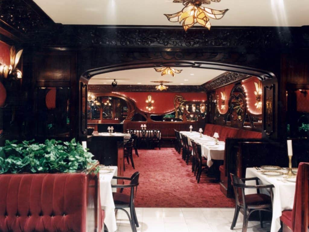Interior of the old restaurant design