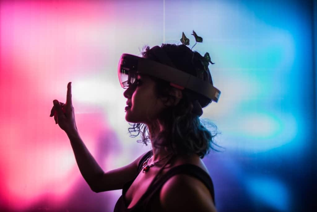 Step Into The Metaverse At Chicago’s Unique Digital Art Exhibit Featuring AR Holograms