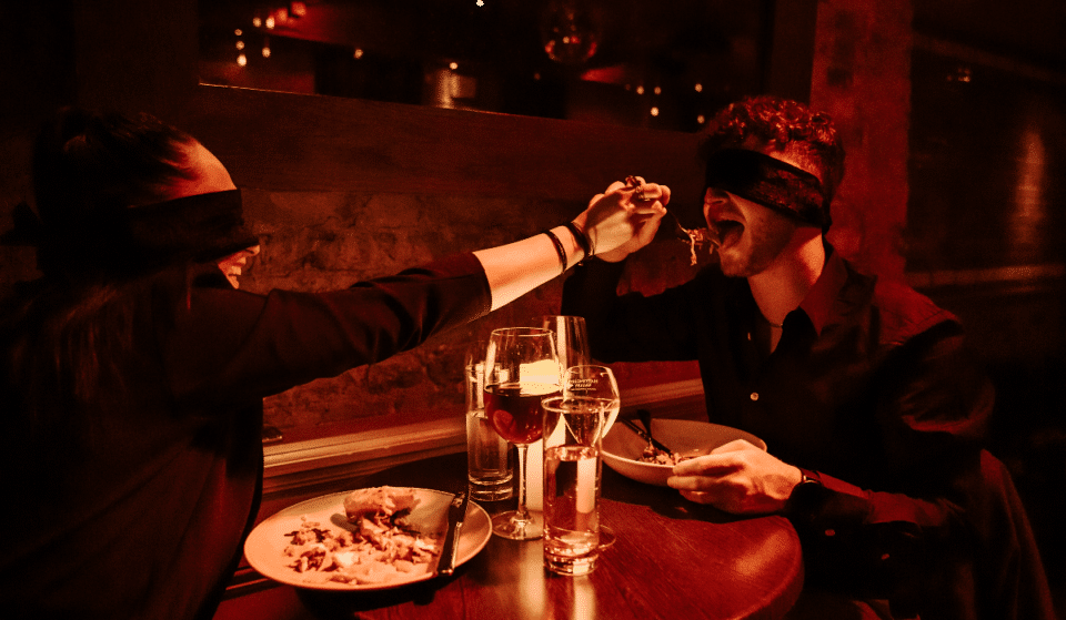 This Immersive Dining In The Dark Experience Is Taking Chicago By Storm