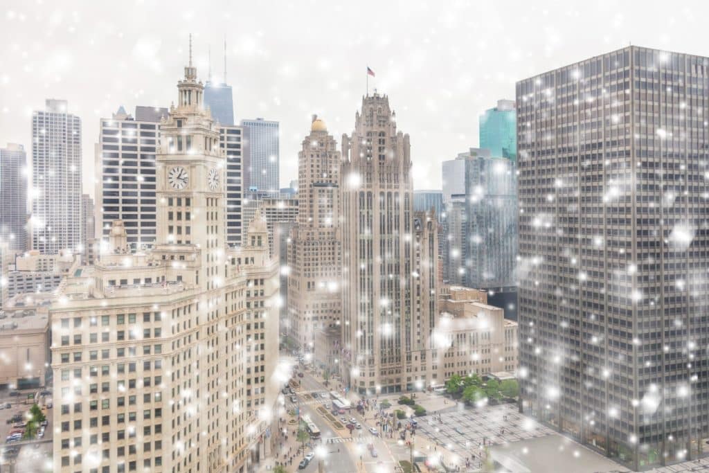 Snow falling in Chicago