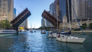 Major bridge opening on the Chicago River in downtown