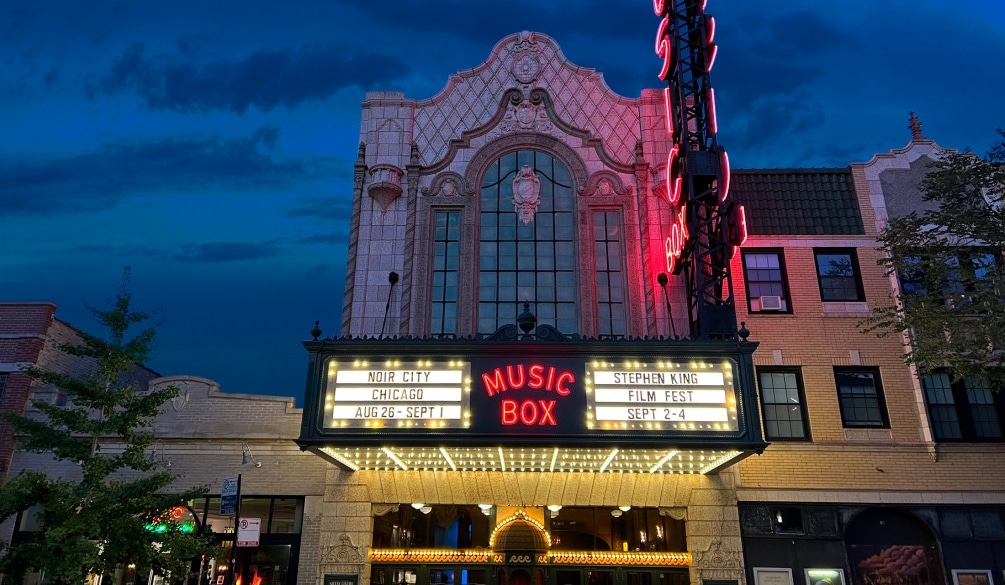 Image showing the exterior of the Music Box Theatre on an evening in Chicago