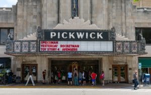 Image showing the exterior of Chicago's Pickwick movie theater