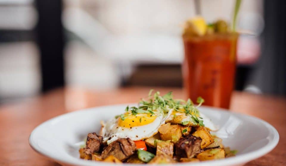 This Upscale Sports Bar Has A Decadent Brunch, Trivia Nights, And 90 Craft Beers On Tap