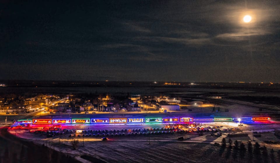 The Canadian Pacific Holiday Train Will Roll Through The Chicago Area This Weekend
